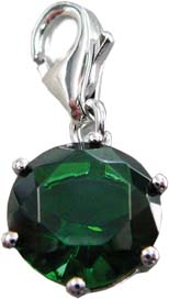 Charmanhänger aus echtem 925/- Silber Sterlingsilber und funkelndem grünem Zirkonia mit Karabinerverschluss, Größe: 1,0×2,0 cm (Maße mit Verschluss) im angesagten Saboo Look.